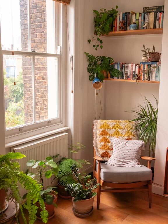 Tips for Creating a Cozy Reading Nook at Home